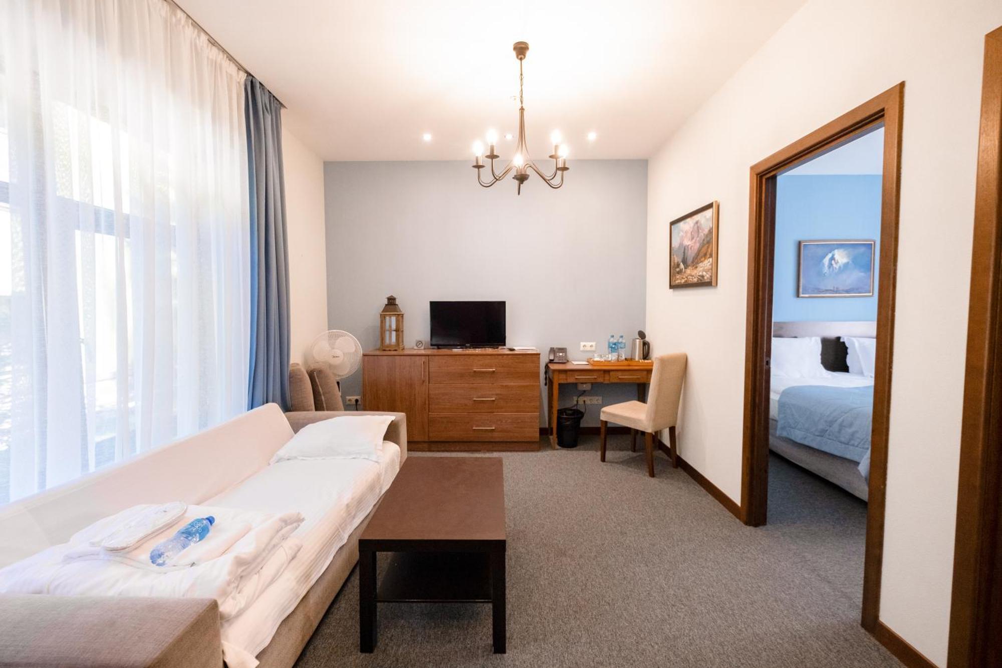 Oi-Qaragai Mountain Resort Besqaynar Extérieur photo