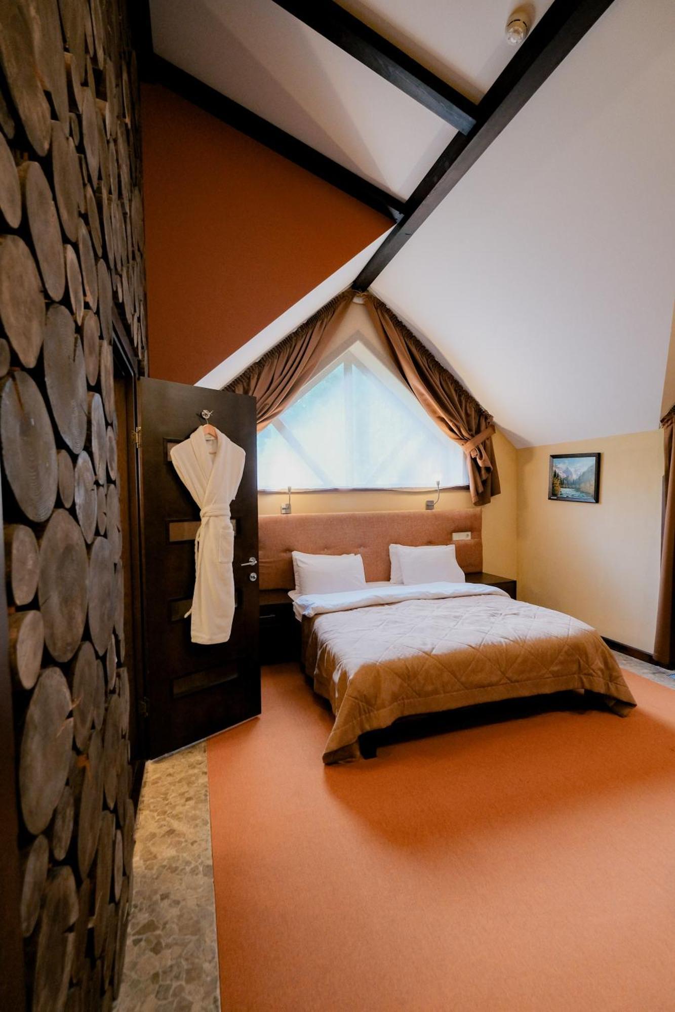 Oi-Qaragai Mountain Resort Besqaynar Extérieur photo