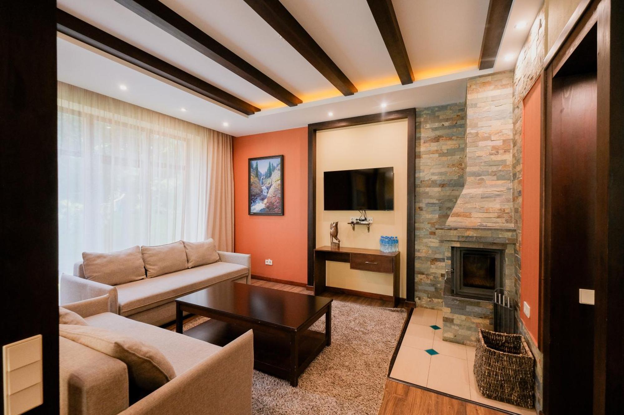 Oi-Qaragai Mountain Resort Besqaynar Extérieur photo